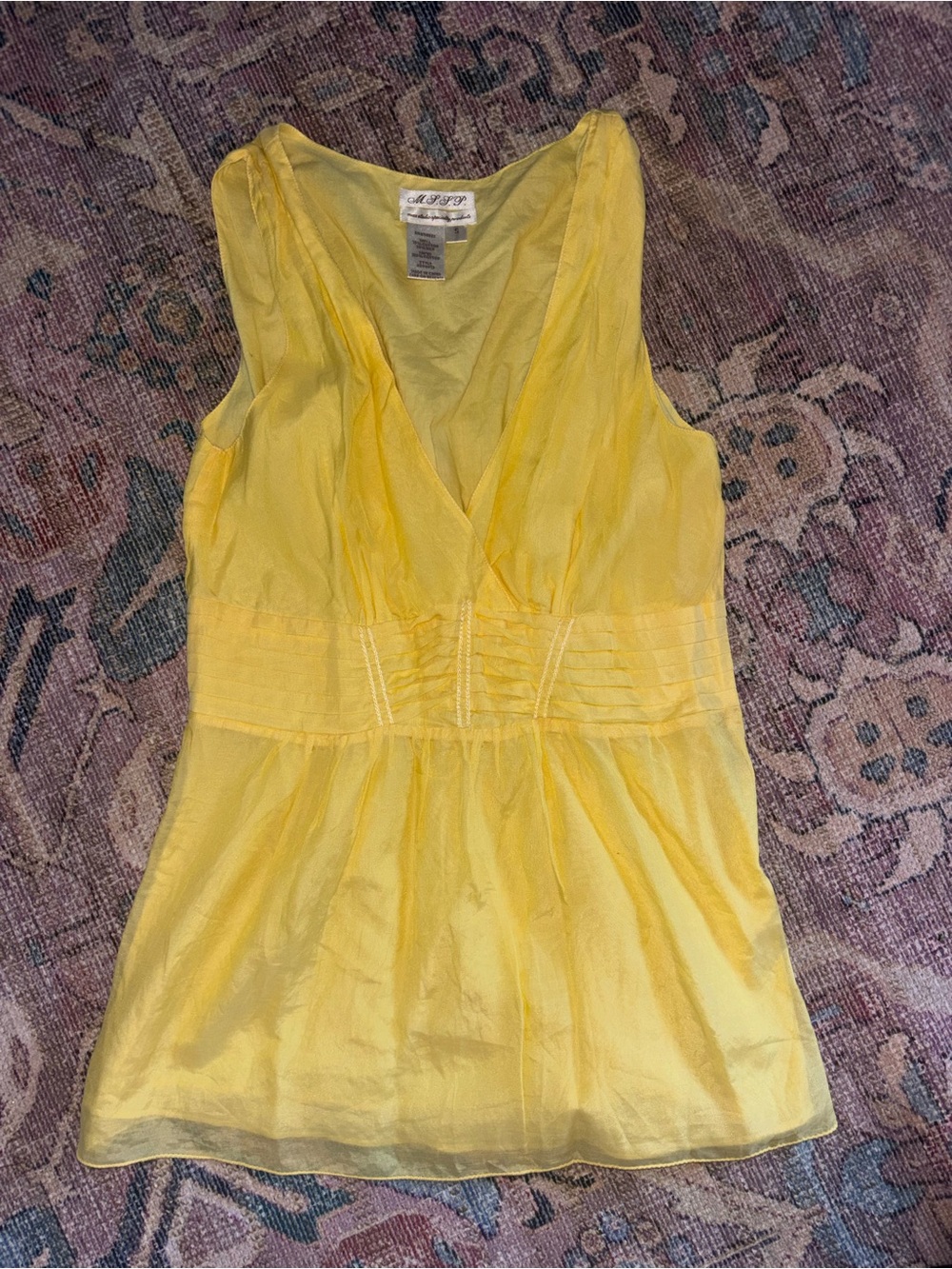 M.S.S.P. Yellow V-Neck Sleeveless Women's Top - light and airy - like new